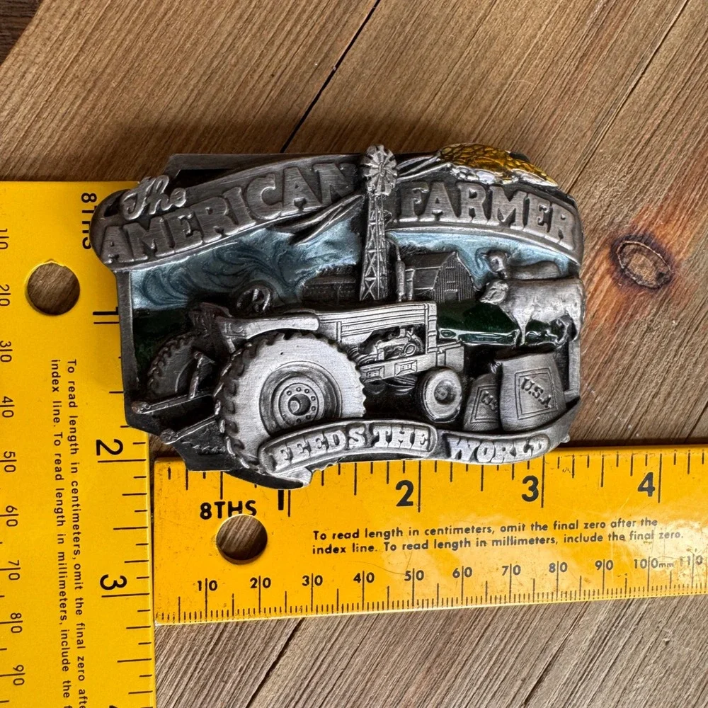 Vintage 1983 Siskiyou American Farmer Feeds The World Belt Buckle E-27 Pewter